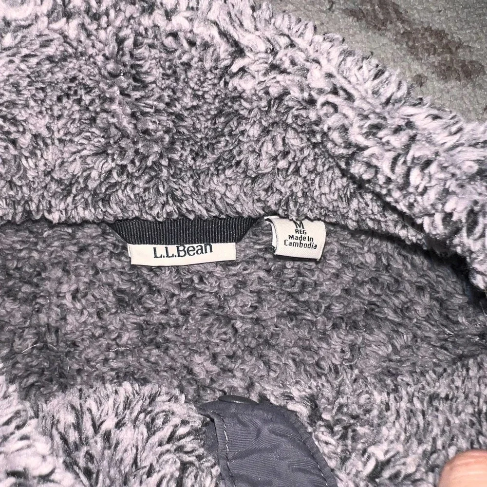 L.L. Bean Fuzzy Pullover Gray Medium - Picture 4 of 5